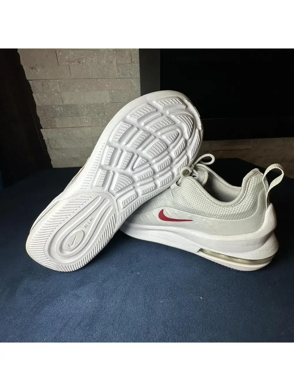 Nike Women's White and Grey Trainer
